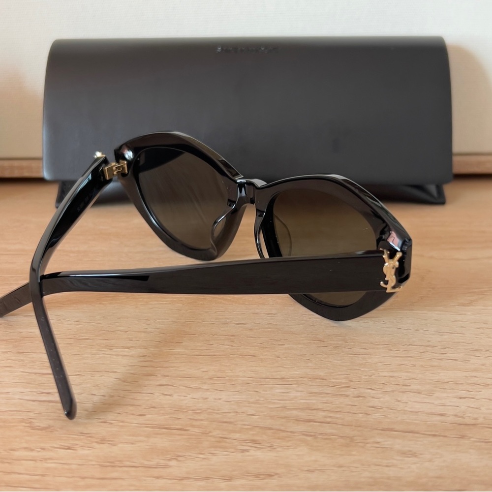 Saint Laurent SL M60 Black Cat Eye Sunglasses with Gold YSL Logo - Picture 2 of 10